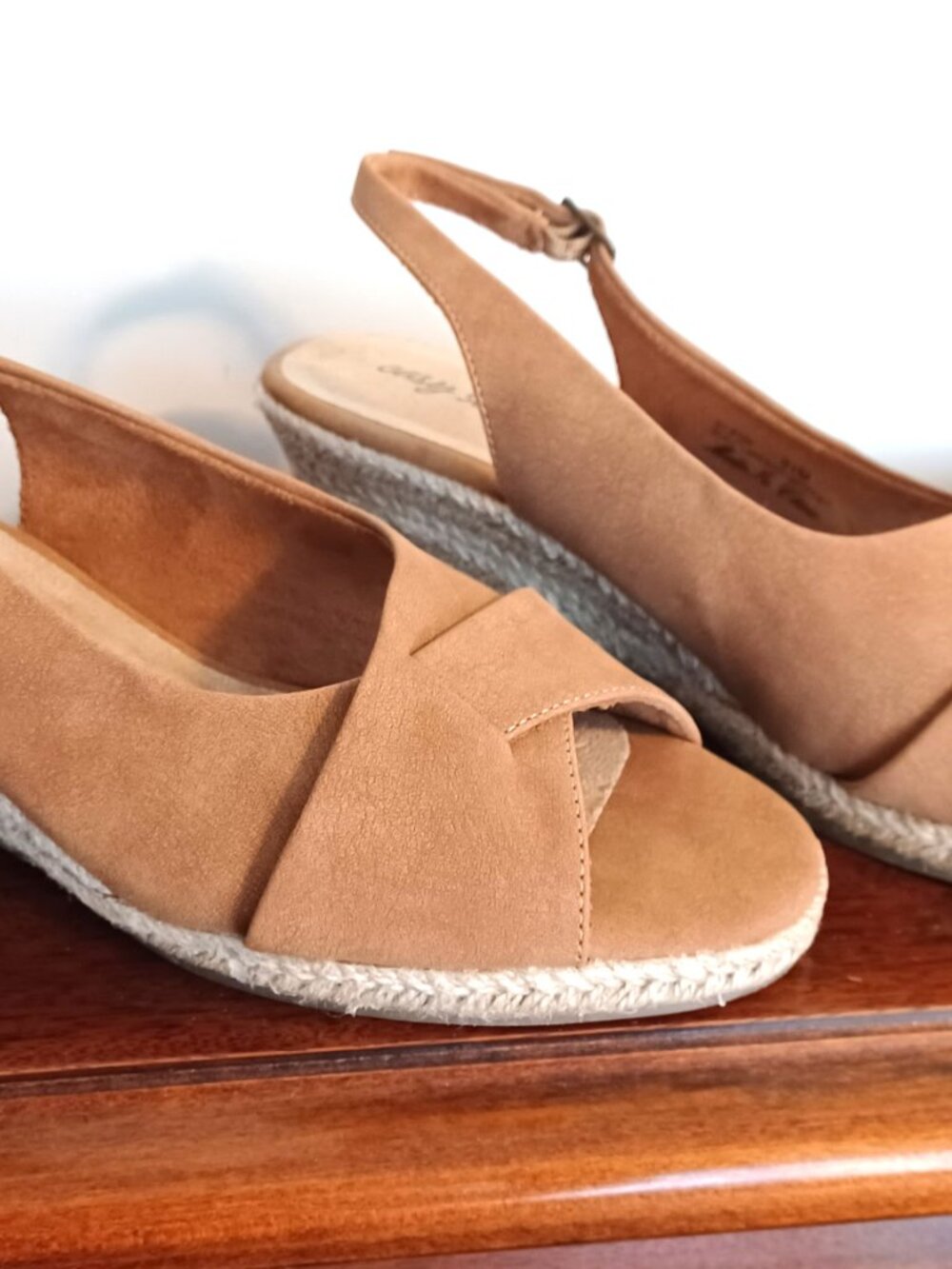 Women's Easy Street Devlin Wedge Espadrilles Sandals Size 9.5